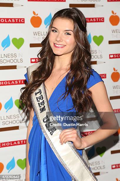 Lee Grant attends the Wellness In The Schools 10th Anniversary Gala at Riverpark on May 5, 2015 in New York City.