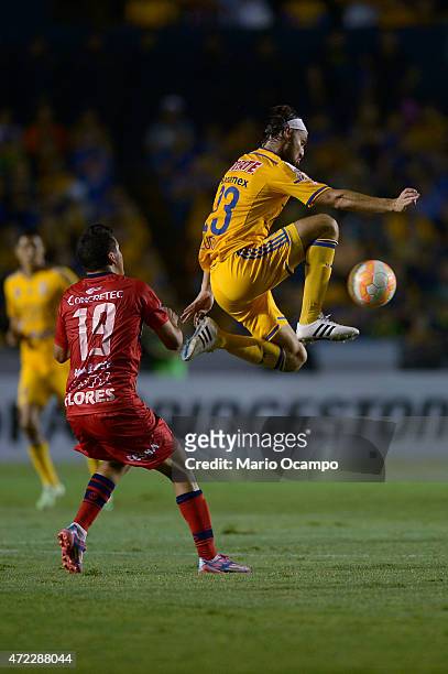 157 Jorge Flores Soccer Player Photos and Premium High Res Pictures - Getty  Images