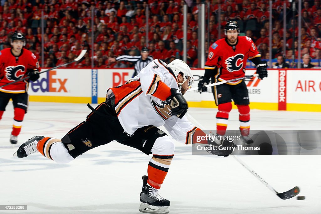 Anaheim Ducks v Calgary Flames - Game Three