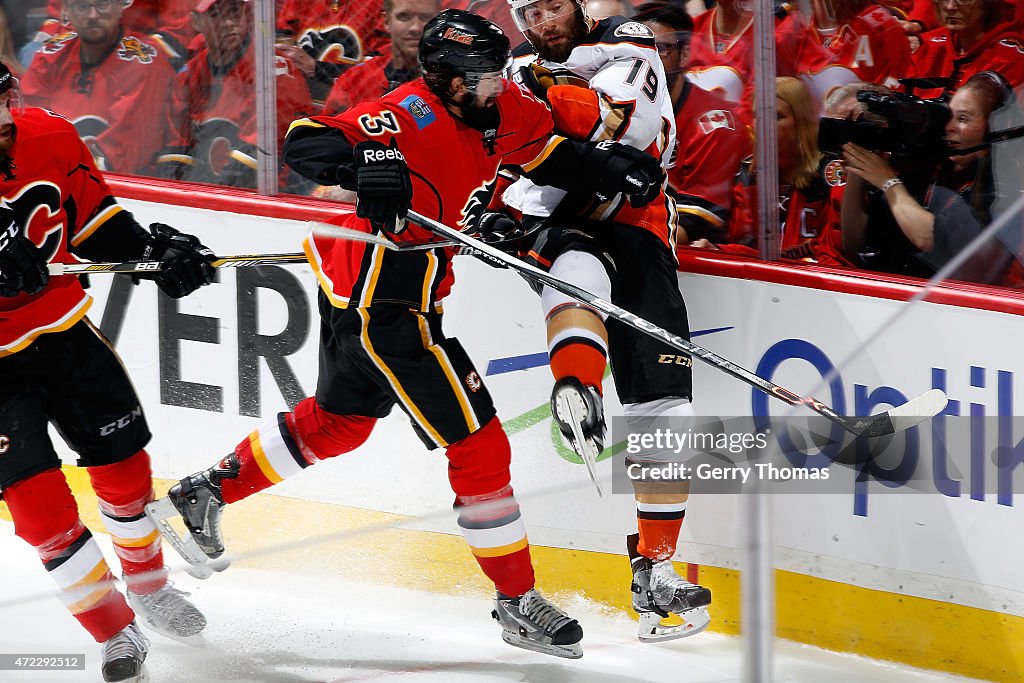 Anaheim Ducks v Calgary Flames - Game Three