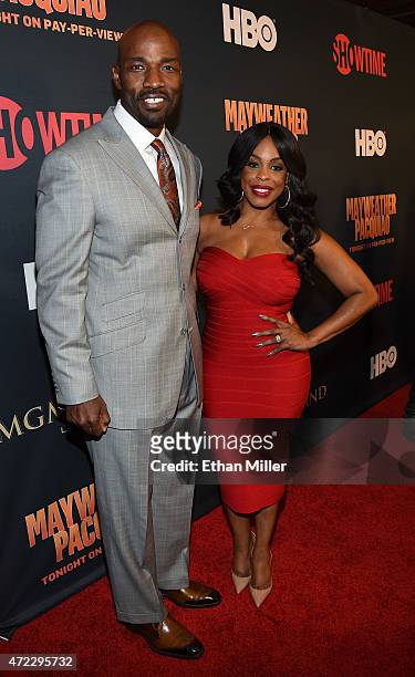Jay Tucker and comedian/actress Niecy Nash attend the SHOWTIME And HBO VIP Pre-Fight Party for 'Mayweather VS Pacquiao' at MGM Grand Hotel & Casino...