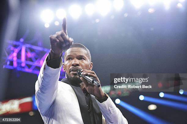 Super World/ WBC/ WBO Welterweight Title: Closeup of celebrity actor and singer Jamie Foxx singing national anthem before Floyd Mayweather vs Manny...