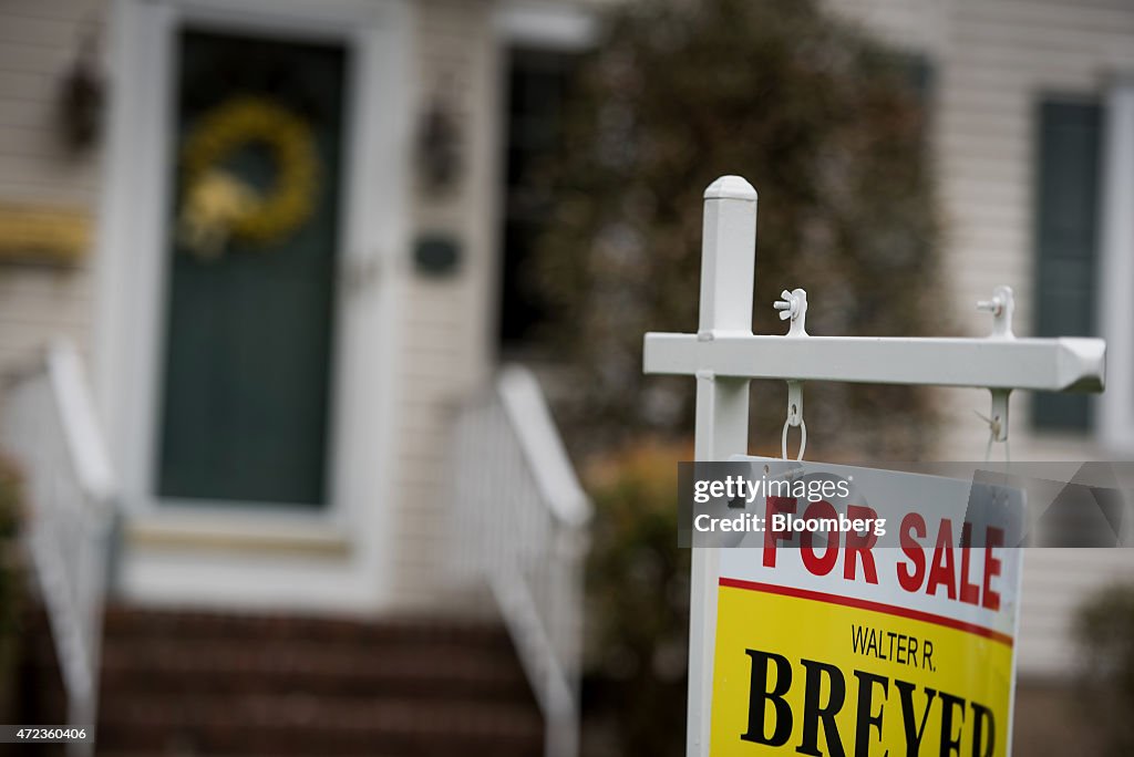 Pending Sales Of Previously Owned U.S. Homes Rises