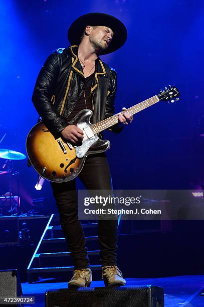 Bear Rinehart of Needtobreathe performs at Iroquois Amphitheater on May 6, 2015 in Louisville, Kentucky.