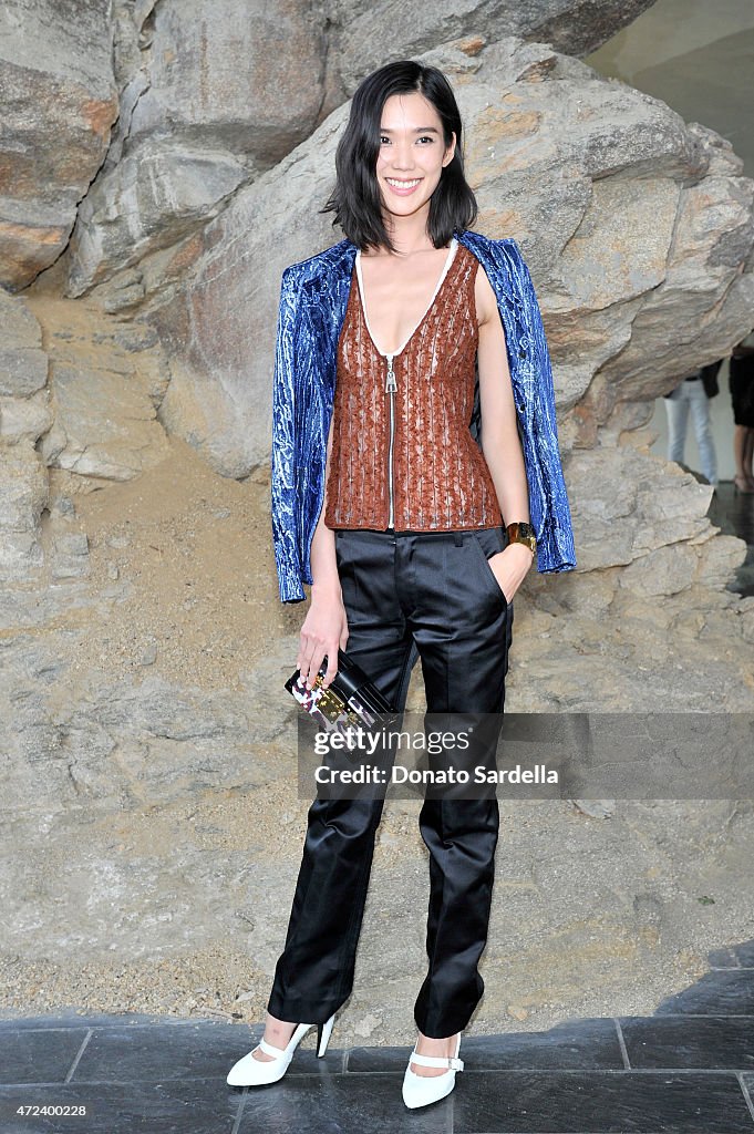 Louis Vuitton Cruise 2016 Resort Collection - Arrivals