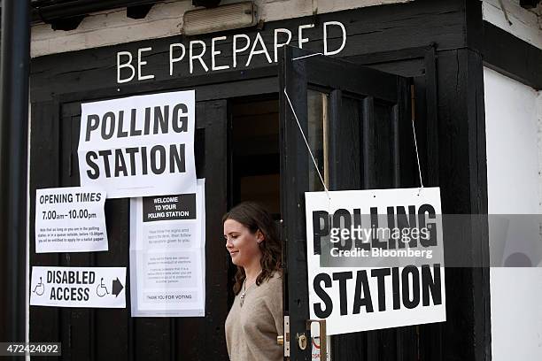 Voter exits a polling station located inside a scout hut as voting continues in the general election in Oxford, U.K., on Thursday, May 7, 2015....