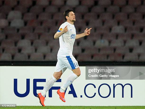 Yevhen Seleznyov of Dnipro Dnipropetrovs celebrates after scoring the equalizing goal 1-1 during the UEFA Europa League Semi Final between SSC Napoli...