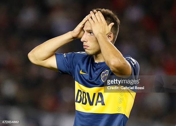 Jonathan Calleri of Boca Juniors laments during a first leg match between River Plate and Boca Juniors as part of round of sixteen of Copa...