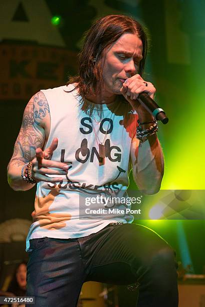 Singer Myles Kennedy performs during "Slash featuring Myles Kennedy and The Conspirators in Concert" at Terminal 5 on May 7, 2015 in New York City.