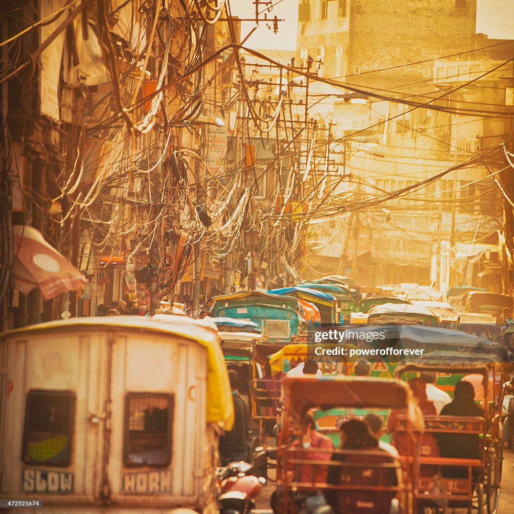 Pôr do sol Rua na Velha Delhi, Índia