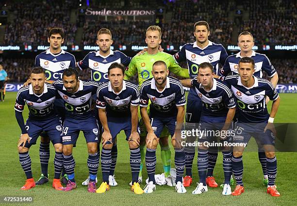 Melbourne Victory players stand for a team photo during the A-League semi final match between Melbourne Victory and Melbourne City at Etihad Stadium...