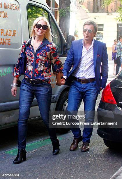 Model Valeria Mazza and her husband Alejandro Gravier are seen leaving a restaurant on May 7, 2015 in Madrid, Spain.