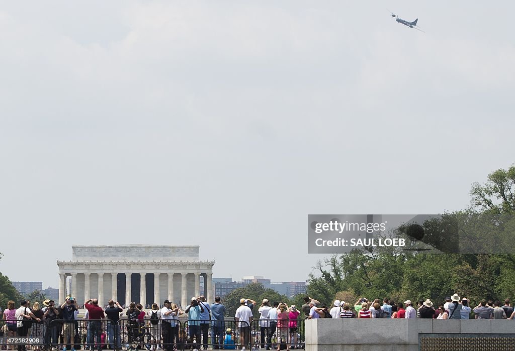 US-FEATURE-WW2-AIRCRAFT