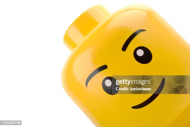 de lego primer plano - lego building blocks fotografías e imágenes de stock