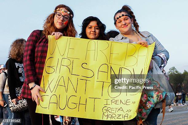 Hundreds of fans waiting to enter at the first Italian concert date of Australian pop band called 5 Seconds of Summer .