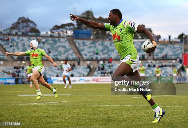Edrick Lee of the Raiders crosses for a try during the round nine NRL match between the Canberra Raiders and the GOld Coast Titans at GIO Stadium on...