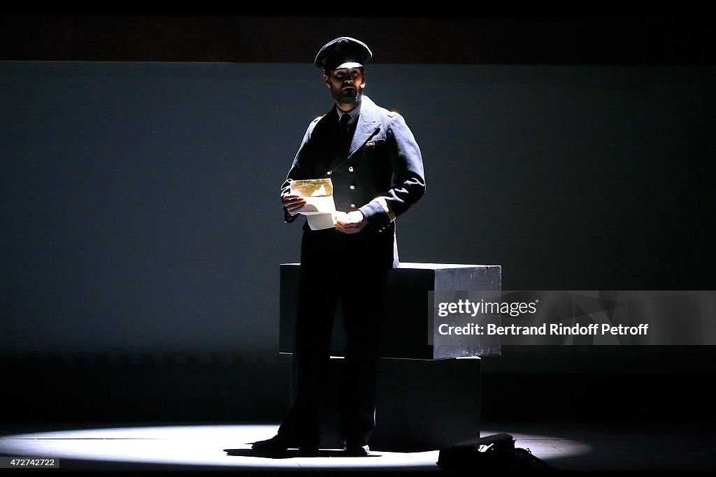 'Ami Entends Tu ?' Show Performed At The Invalides In Paris