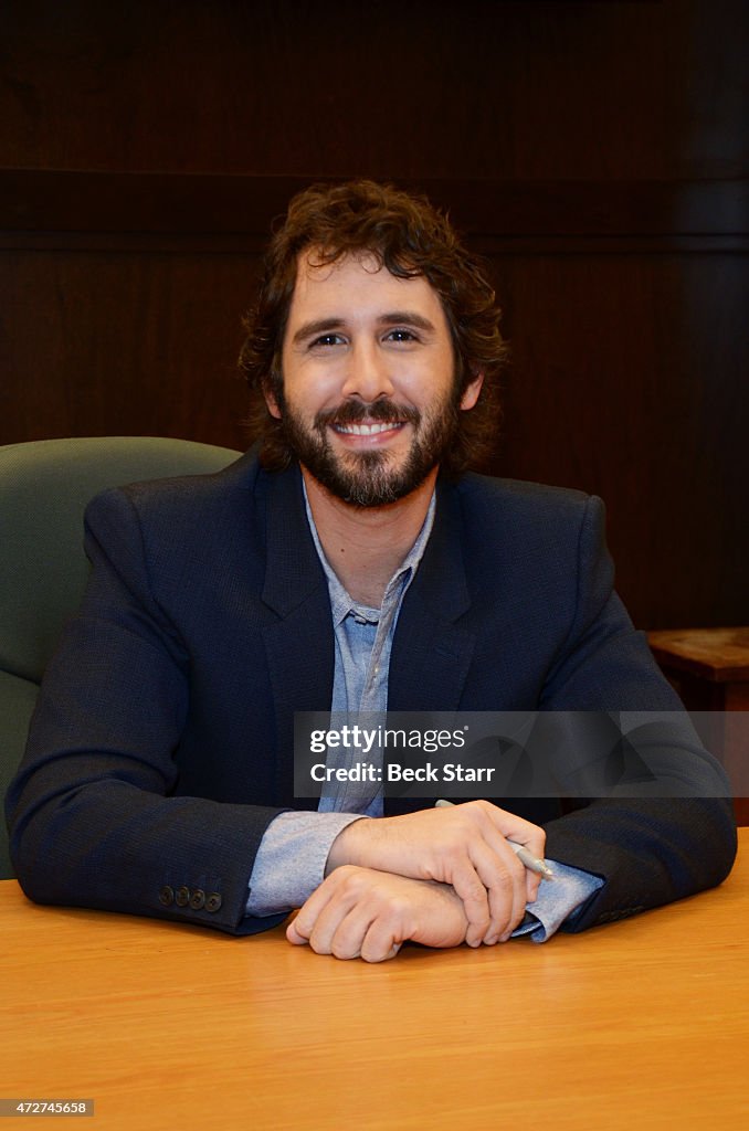Josh Groban Signs Copies Of His New CD "Stages"