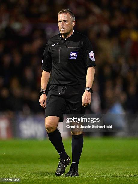 Referee Jonathan Moss during the Sky Bet Championship Playoff Semi-Final at Griffin Park between Brentford and Middlesbrough on May 8, 2015 in...