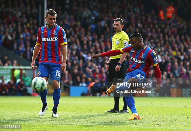 Jason Puncheon of Crystal Palace scores his team's first goal during the Barclays Premier League match between Crystal Palace and Manchester United...