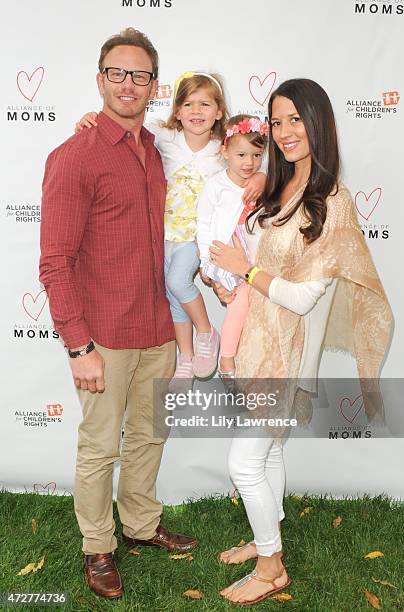 Actor Ian Ziering and daughters Mia Loren and Penna Mae and wife Erin Ziering attend Alliance Of Moms Giant Playdate on May 9, 2015 in Los Angeles,...