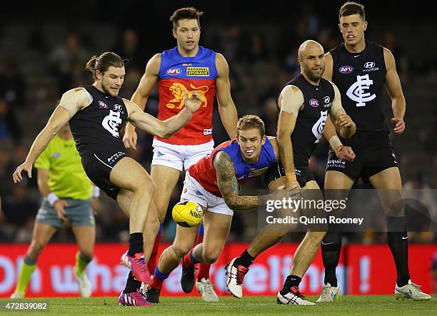 Bryce Gibbs of the Blues kicks during the round six AFL match between the Carlton Blues and the Brisbane Lions at Etihad Stadium on May 10, 2015 in...