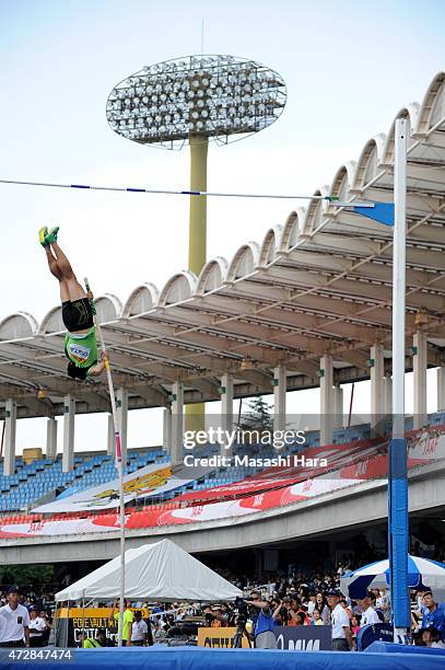 Hiroki Ogita competes in the Pole Vault during the Seiko Golden Grand Prix Tokyo 2015 at Todoroki Stadium on May 10, 2015 in Kawasaki, Japan.