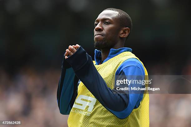 Substitue Shaun Wright-Phillips of QPR applauds the fans as he warms up during the Barclays Premier League match between Manchester City and Queens...