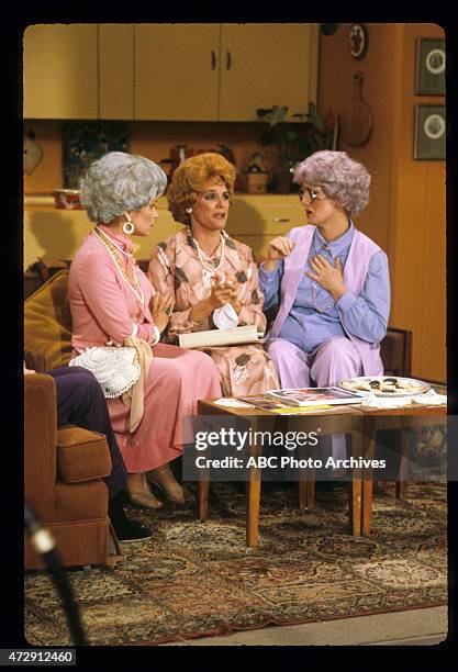 Show Coverage - Shoot Date: January 8, 1982. L-R: MELANIE CHARTOFF;VALERIE HARPER;BRANDIS KEMP