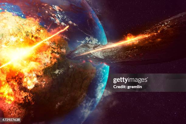 alien nave espacial destruição de terra - agressão imagens e fotografias de stock