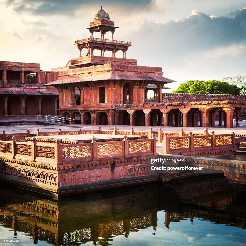 Anoop Talao and Panch Mahal at Fatehpur Sikri, India