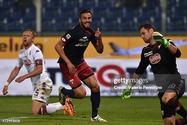 Leonardo Pavoletti of Genoa CFC celebrates a goal during the Serie A match between Genoa CFC and Torino FC at Stadio Luigi Ferraris on May 11, 2015...