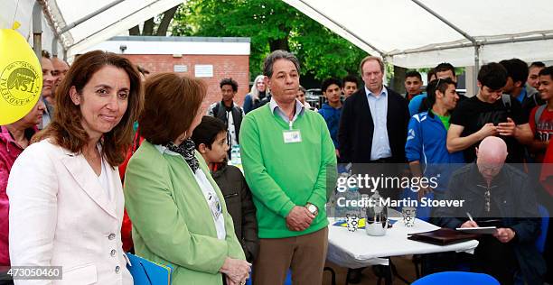 Minister Of State For Migration, Refugees And Integration Aydan Oezoguz Visits TSV Wandsetal on May 12, 2015 in Hamburg, Germany.