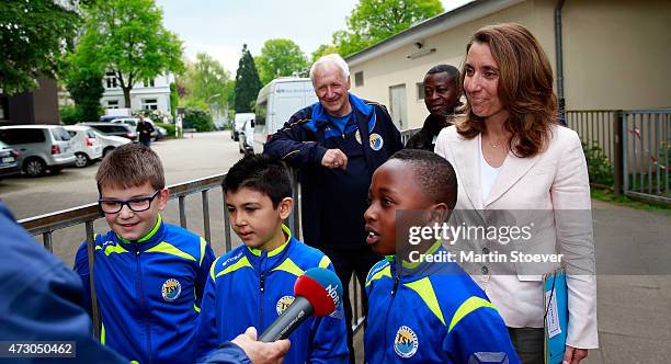 Minister Of State For Migration, Refugees And Integration Aydan Oezoguz Visits TSV Wandsetal on May 12, 2015 in Hamburg, Germany.