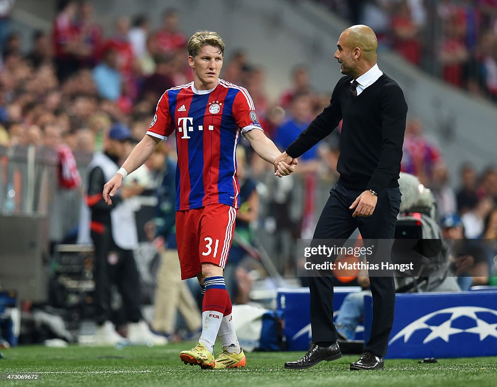 FC Bayern Muenchen v FC Barcelona  - UEFA Champions League Semi Final