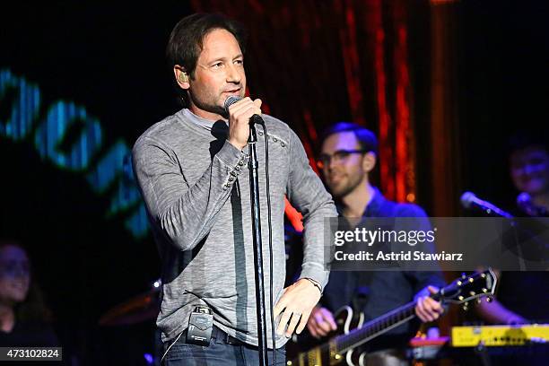 Actor and musician David Duchovny performs at The Cutting Room on May 12, 2015 in New York City.