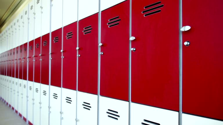Lockers Roto 3,204 Locker Room Stock Videos, Footage, & 4K Video Clips - Getty Images