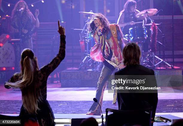 Musician Steven Tyler performs onstage with American Idol judges Jennifer Lopez and Keith Urban during "American Idol" XIV Grand Finale at Dolby...