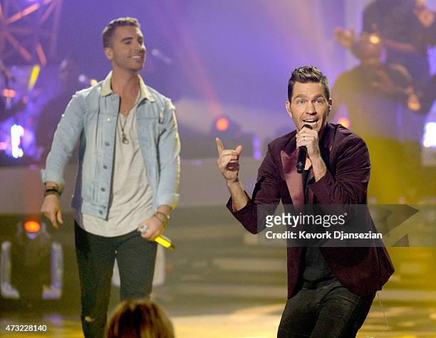 Finalist Nick Fradiani and singer/songwriter Andy Grammer perform onstage during "American Idol" XIV Grand Finale at Dolby Theatre on May 13, 2015 in...