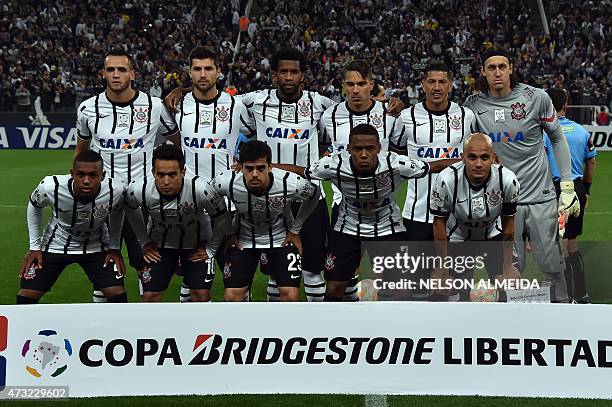 Brazilian Corinthians team players pose before their 2015 Copa Libertadores football match against Paraguay's Guarani held at Arena Corinthians...