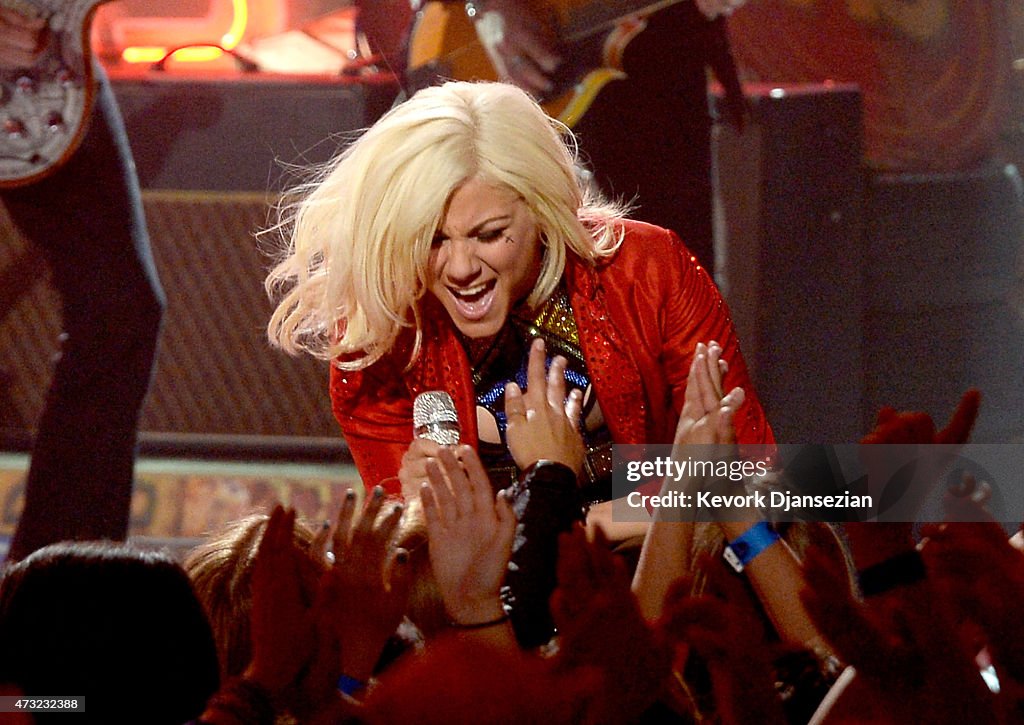 "American Idol" XIV Grand Finale - Show