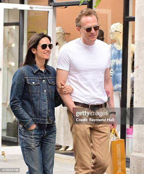 2,278 Paul Bettany & Jennifer Connelly Photos & High Res Pictures - Getty  Images