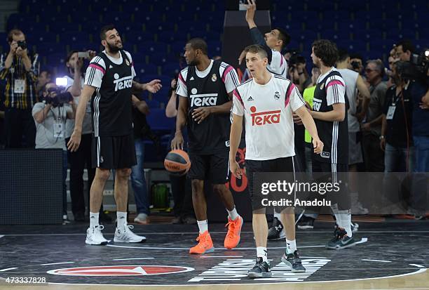 Players of Real Madrid are seen during the Real Madrid Practice of Turkish Airlines Euroleague Final Four Madrid 2015 at Barclaycard Center on May...