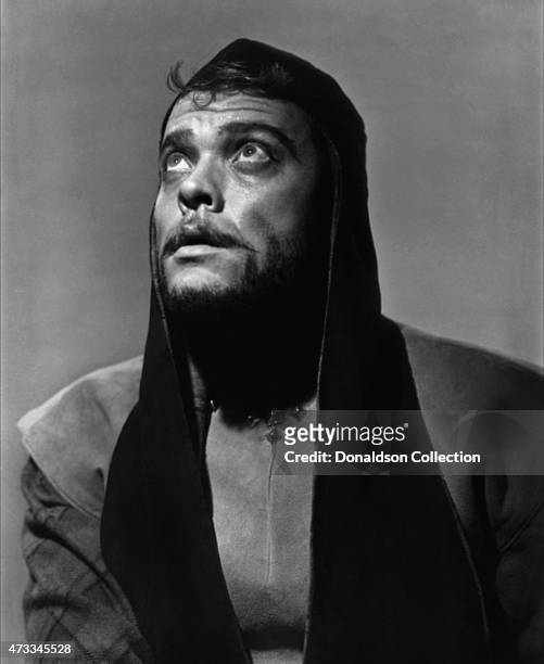 Actor, producer, writer and director Orson Welles poses as Macbeth in a scene from the Republic Pictures film 'Macbeth' in 1948 in Los Angeles,...