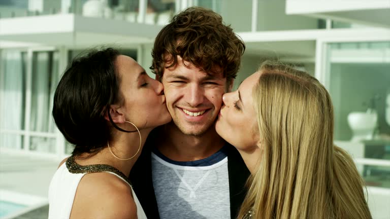 Kissing 590 Kissing In The Pool Stock Videos, Footage, & 4K Video Clips - Getty ...