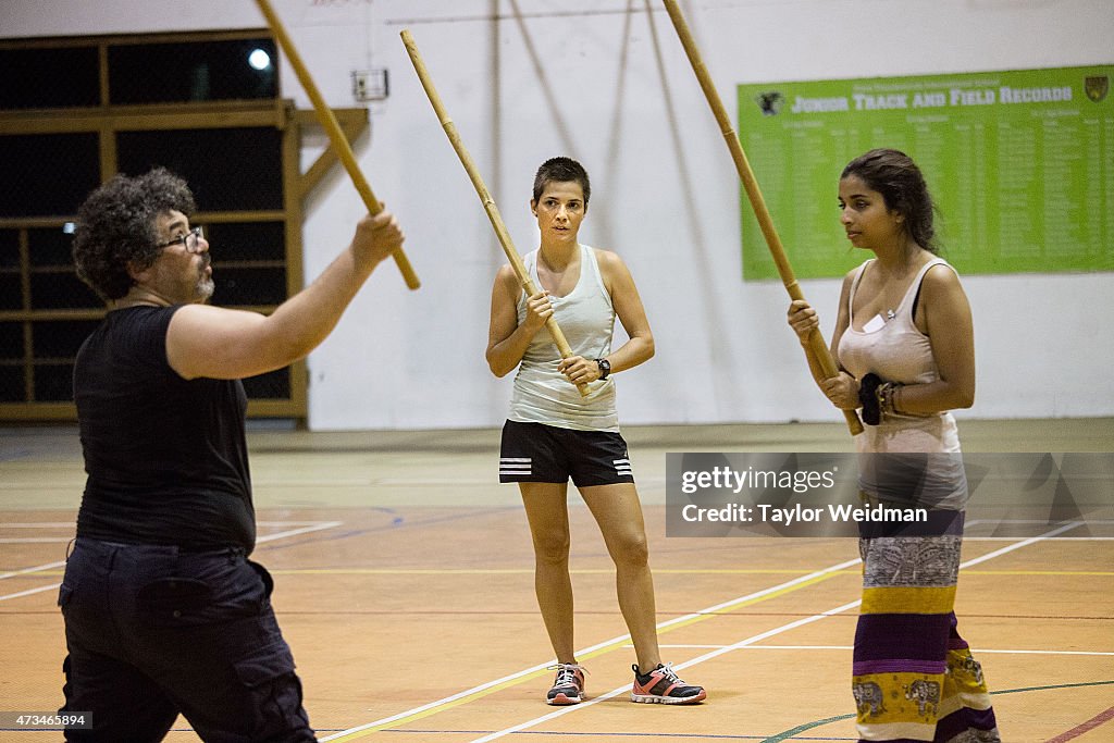 Game Of Thrones Star Holds Sword Fighting Classes For Nepal