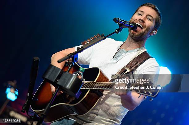 Josh Turner performs at Horseshoe Southern Indiana on May 15, 2015 in Elizabeth, Indiana.