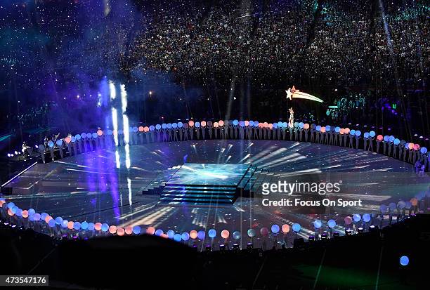 Singer Katy Perry performs during the Pepsi Super Bowl XLIX Halftime Show at the University of Phoenix Stadium on February 1, 2015 in Glendale,...