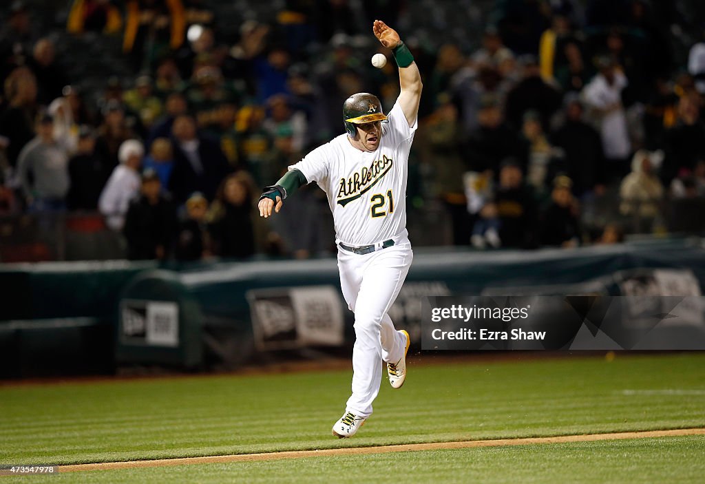 Chicago White Sox v Oakland Athletics