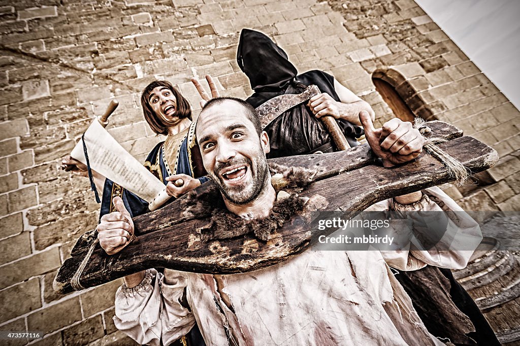 Funny medieval beheading públicas